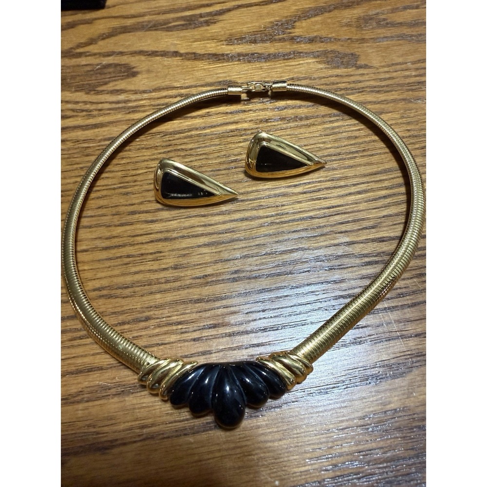 Napier Gold Tone Necklace Choker Clip On Earrings Black 3 Piece Set